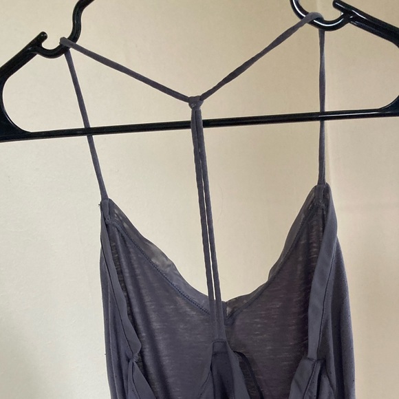 Super comfortable grey workout tank - Picture 2 of 3